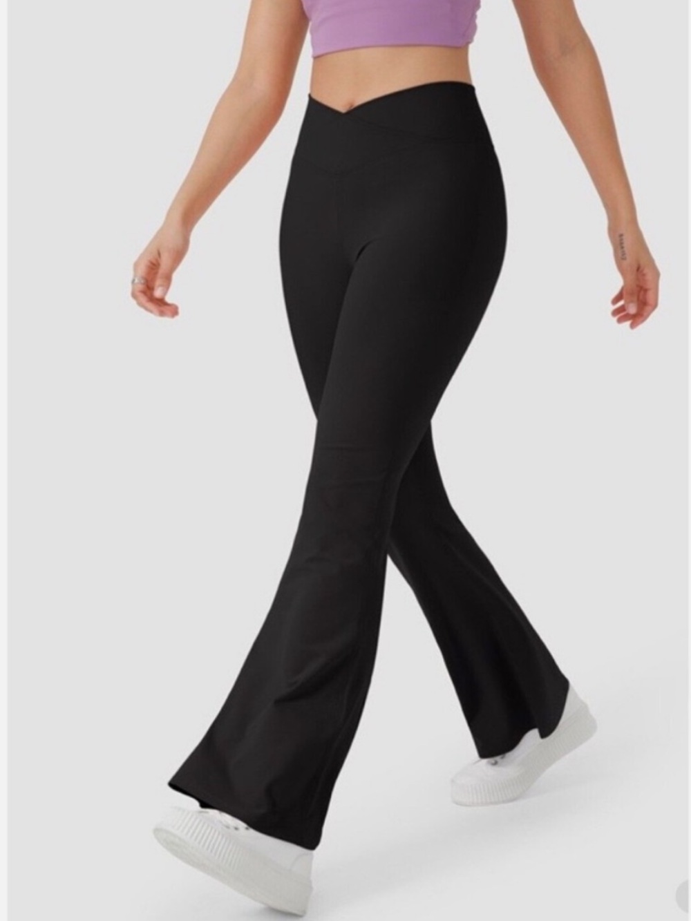 Halara Crossover High Waisted Flare Leggings Yoga Pants Black Size Small New